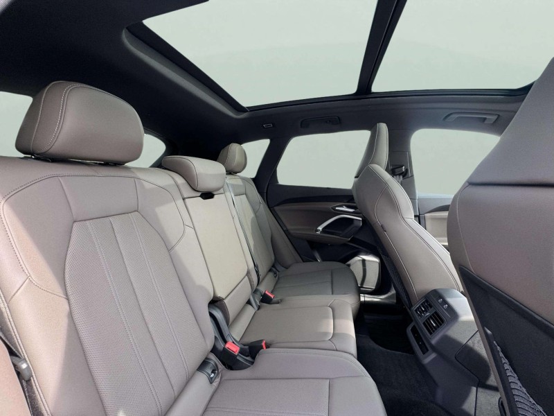 2025 Audi Q5 2.0T Premium Plus photo 12
