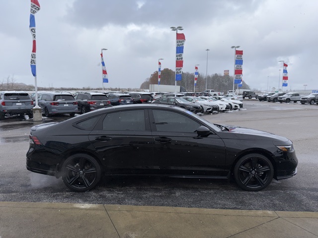 2025 Honda Accord Hybrid Sport-L photo 4