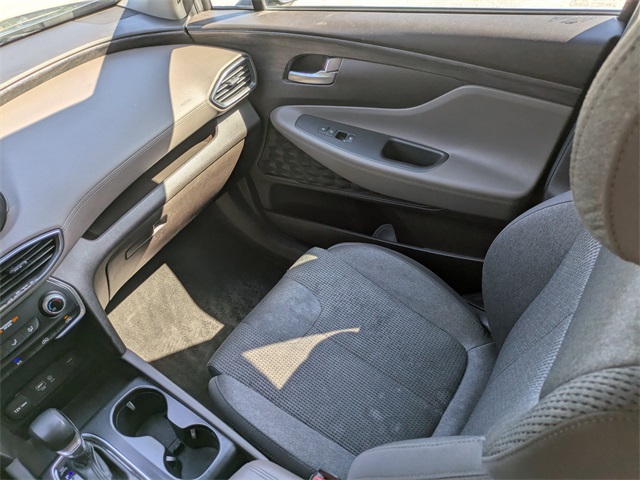 2020 Hyundai Santa Fe SE photo 16