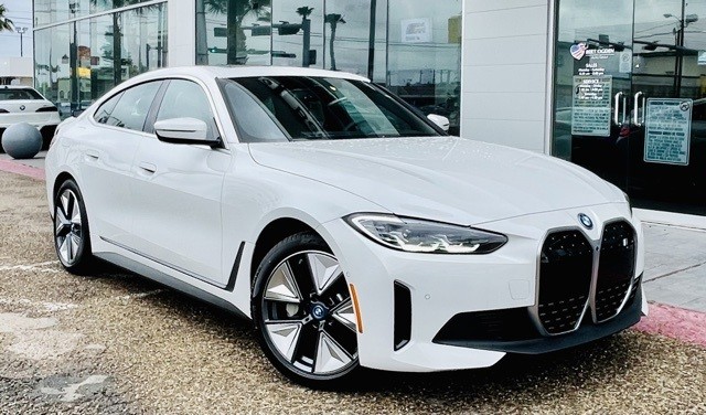 New 2024 BMW i4 eDrive35 4D Hatchback in McAllen #BM60136 | Bert Ogden ...