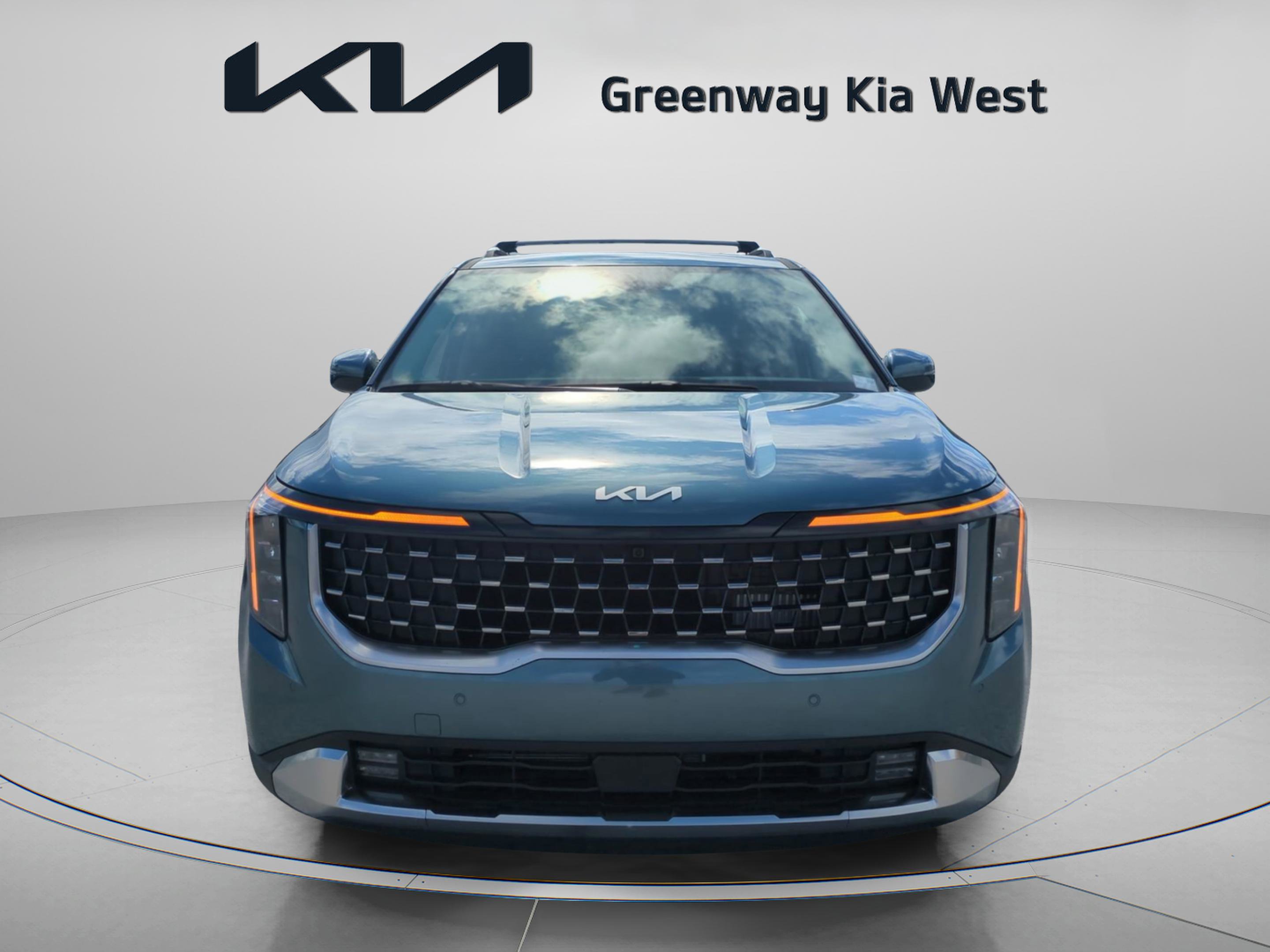 2026 Kia Carnival SX photo 4