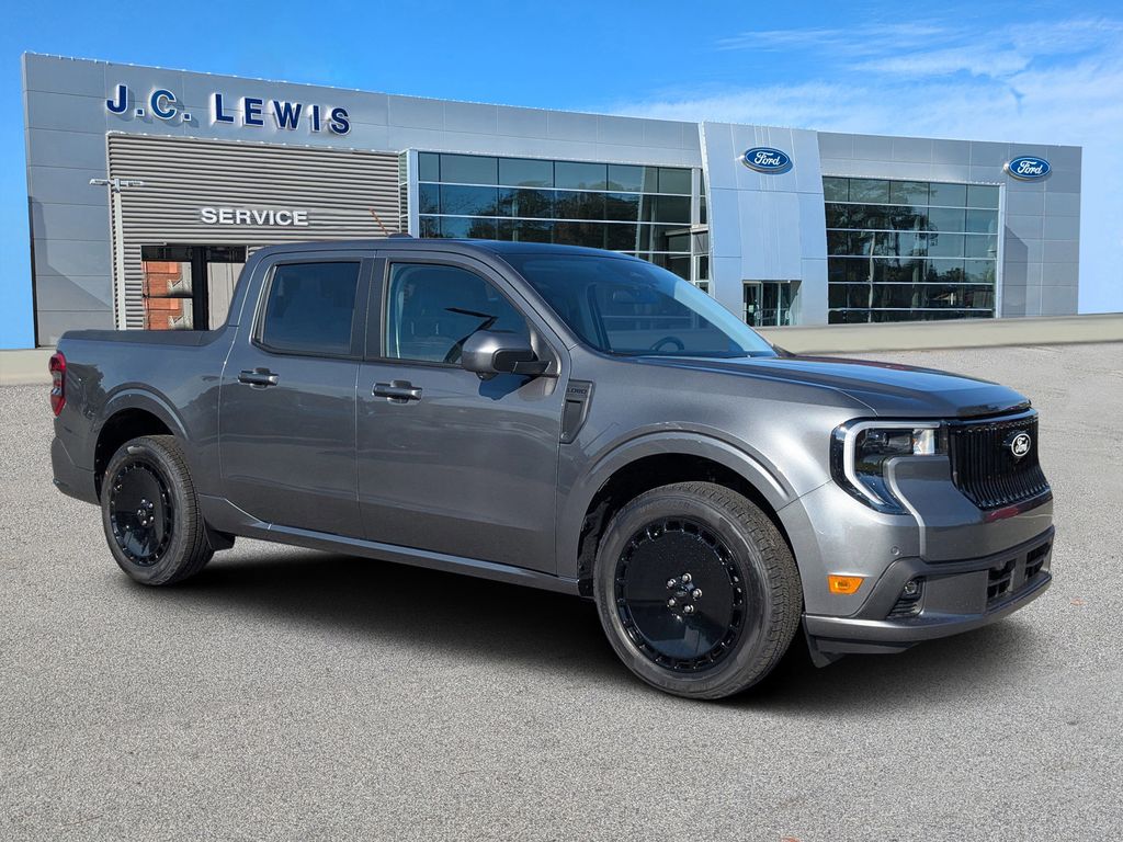 2025 Ford Maverick Lobo's photo