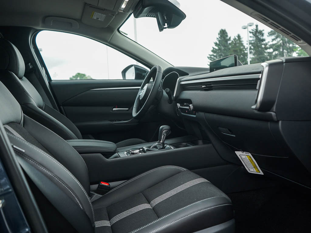 2025 Mazda CX-50 2.5 Select photo 9