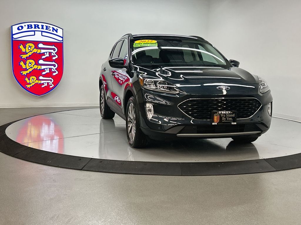 2022 Ford Escape Titanium