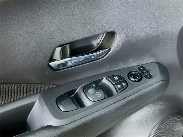 2024 Nissan Kicks SV photo 18