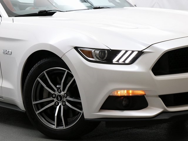 2017 Ford Mustang GT Premium photo 3
