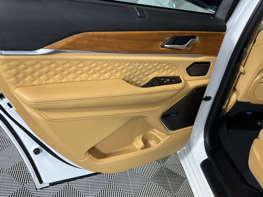 2024 Jeep Grand Cherokee L Summit Reserve photo 28