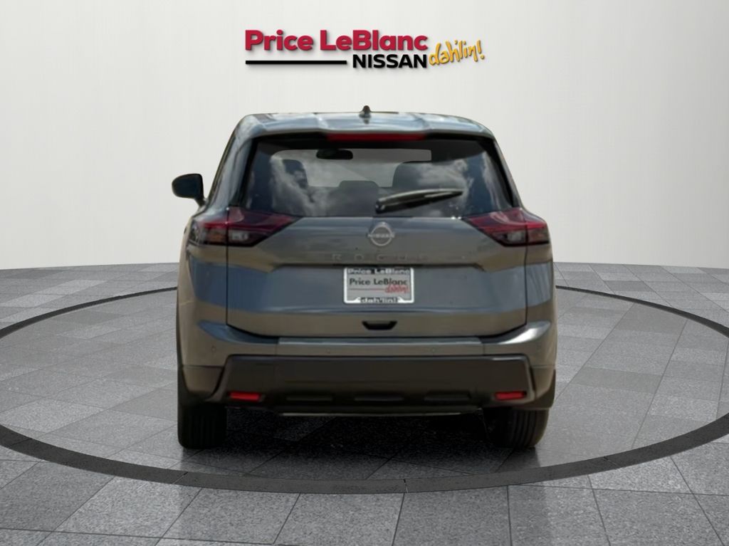 2026 Nissan Rogue SV photo 18
