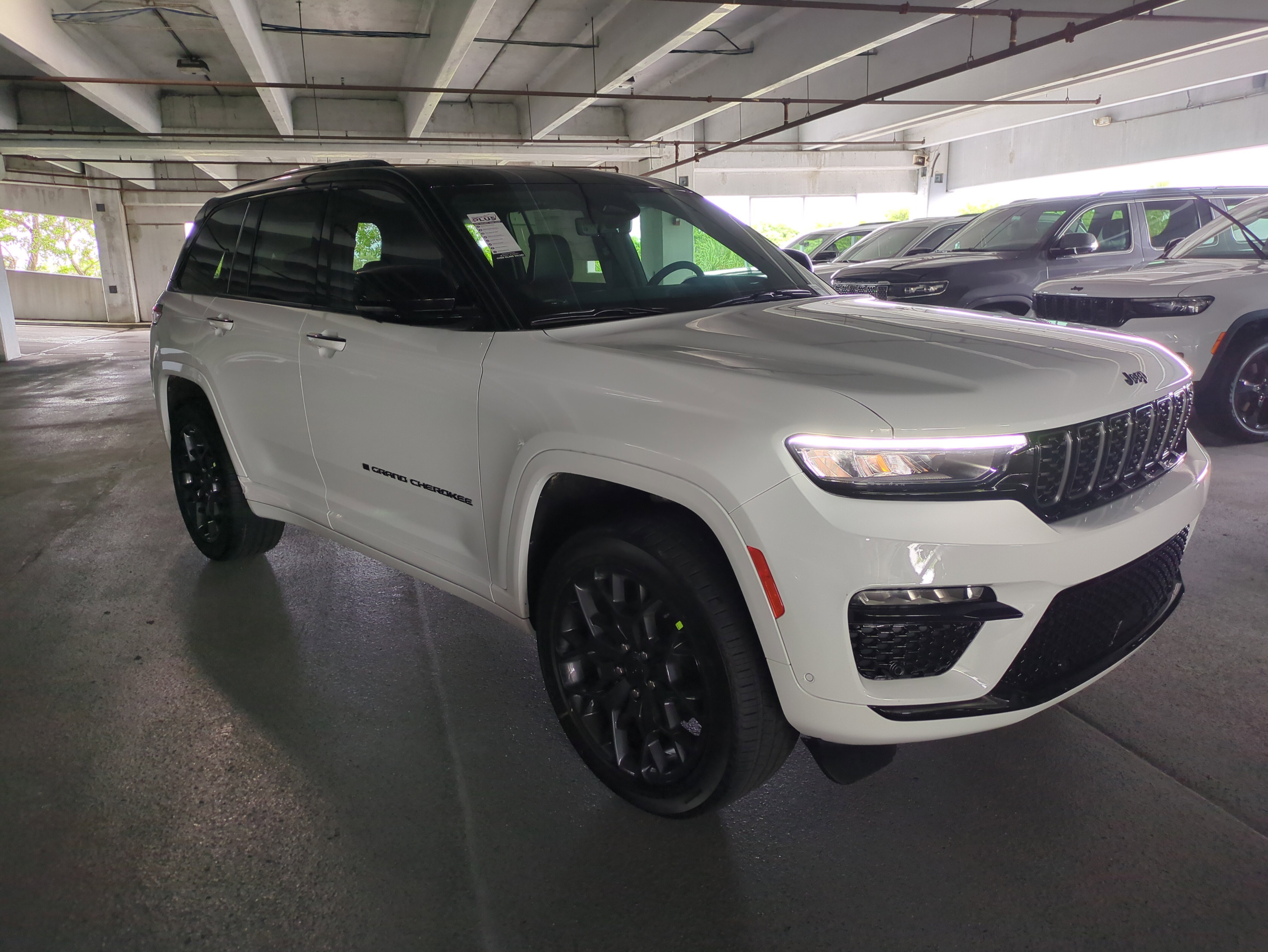 2025 Jeep Grand Cherokee Summit Reserve's photo