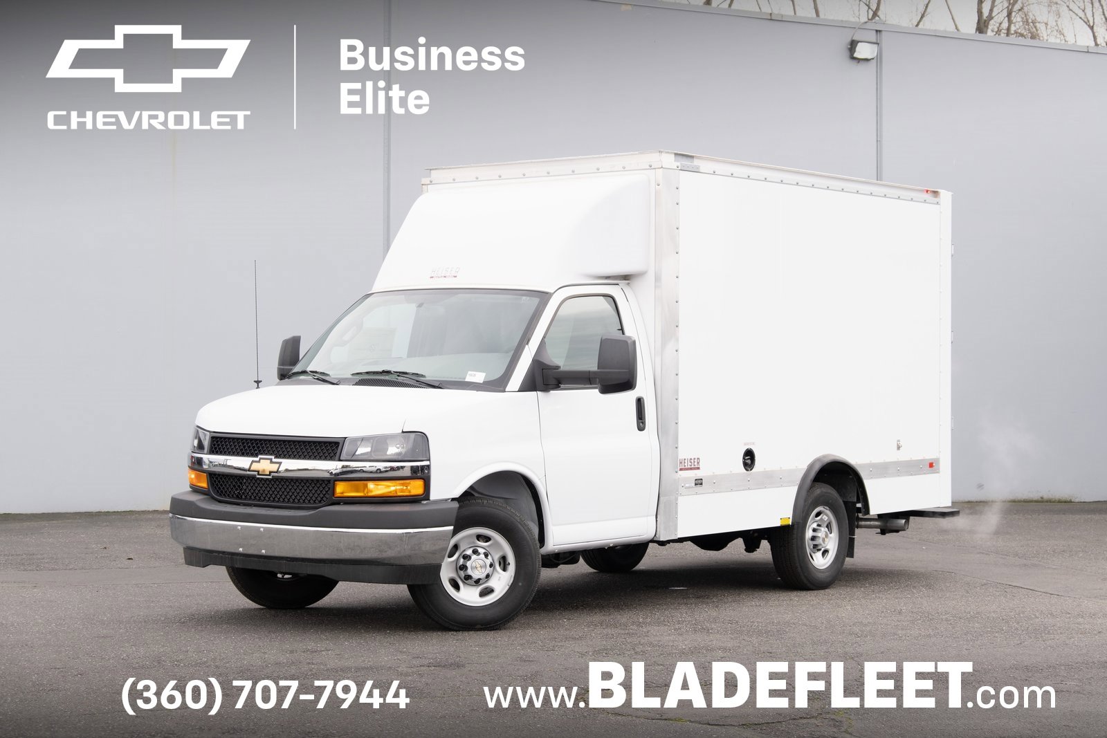 2024 Chevrolet Express Cutaway Base's photo