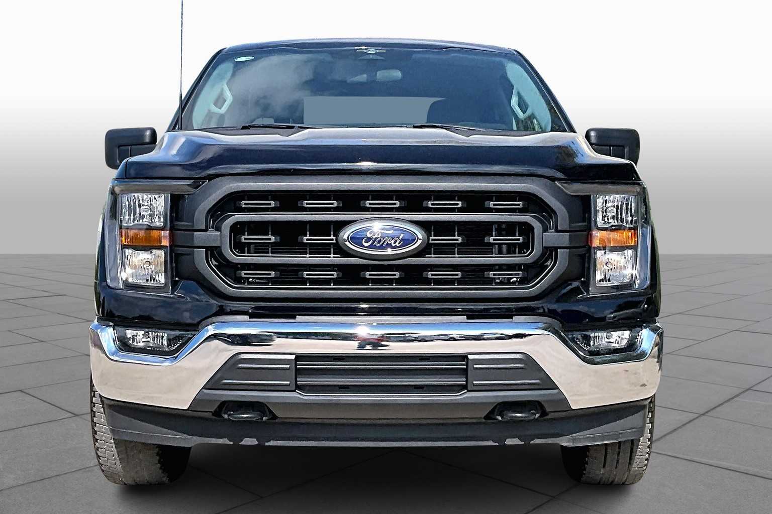 2023 Ford F-150 XL photo 3