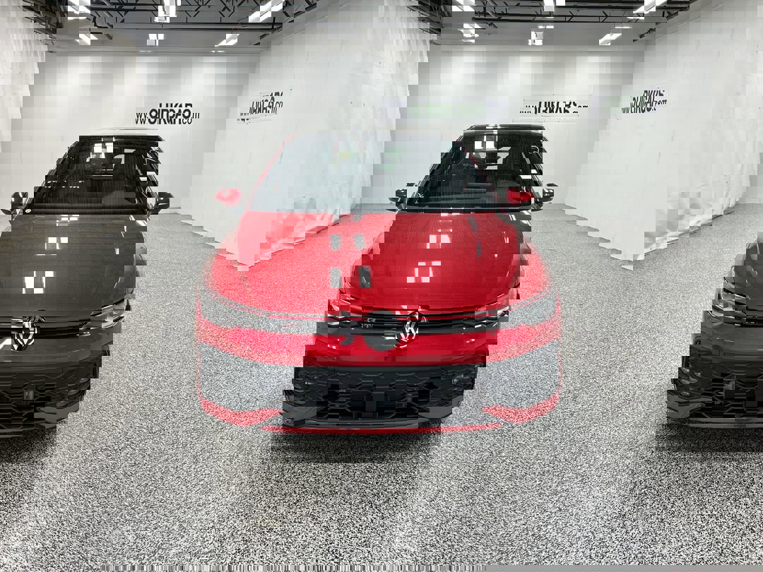 2025 Volkswagen Golf GTI SE photo 2