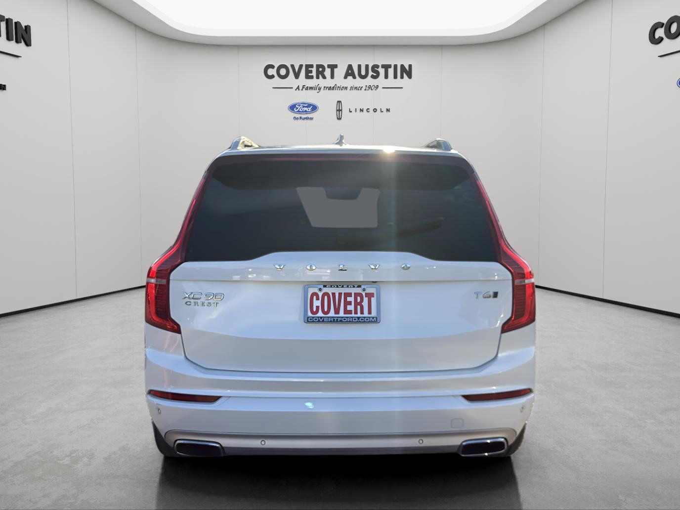 2019 Volvo XC90 T6 Momentum photo 3