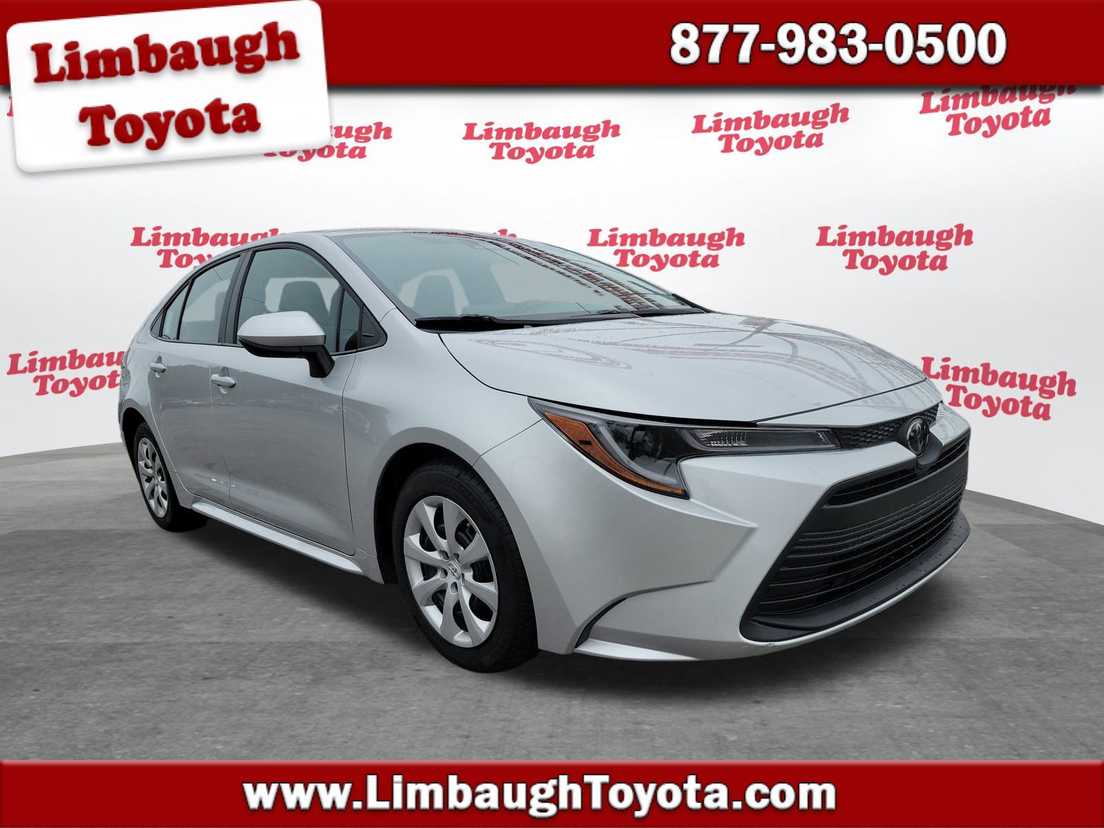 2025 Toyota Corolla LE's photo