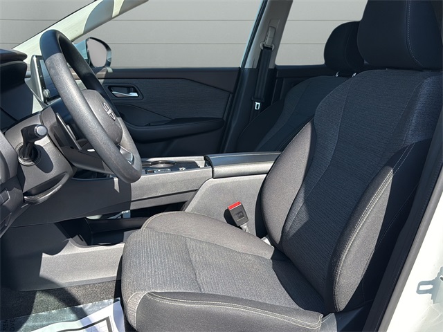 2023 Nissan Rogue SV photo 15
