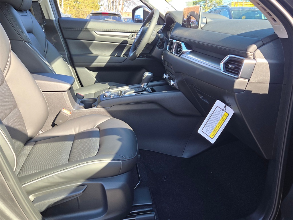 2025 Mazda CX-5 2.5 Select photo 3