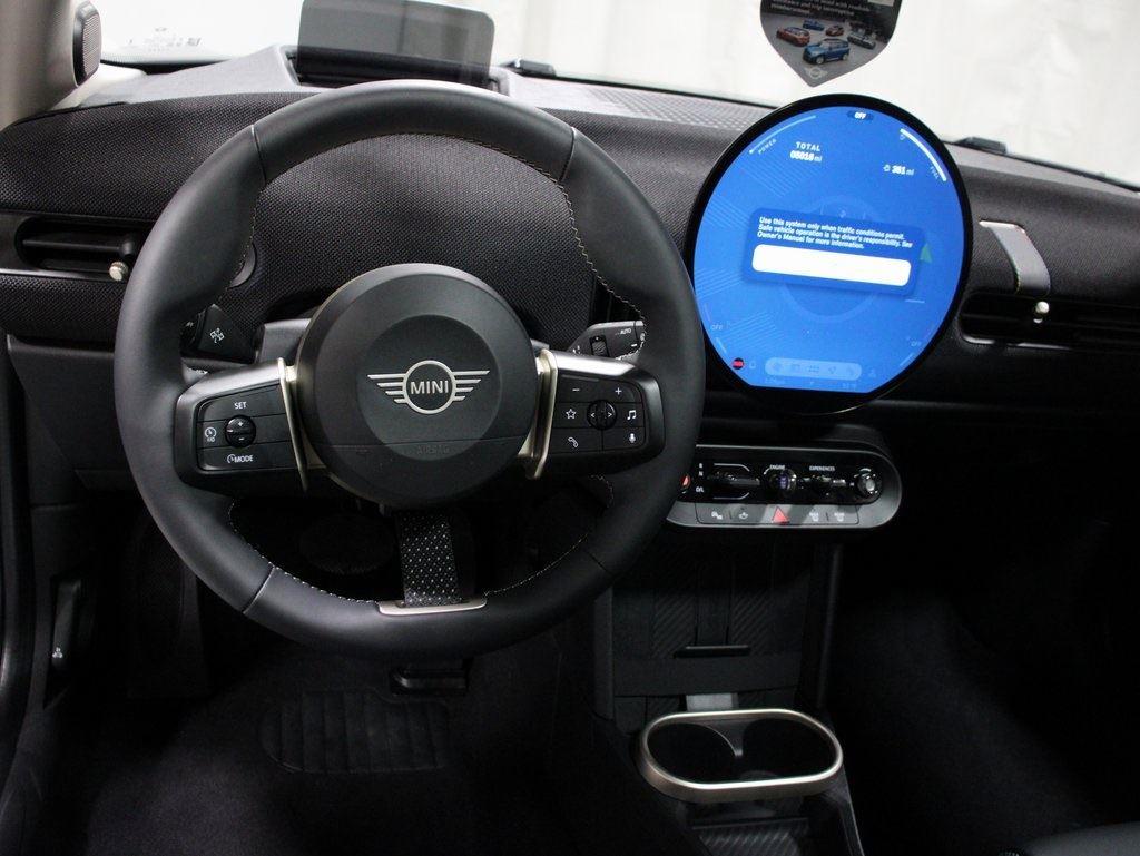 2025 Mini Cooper 2 Door Hardtop S photo 2