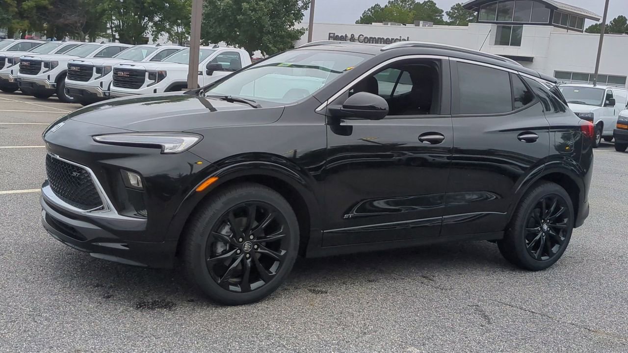 2026 Buick Encore GX Sport Touring photo 4