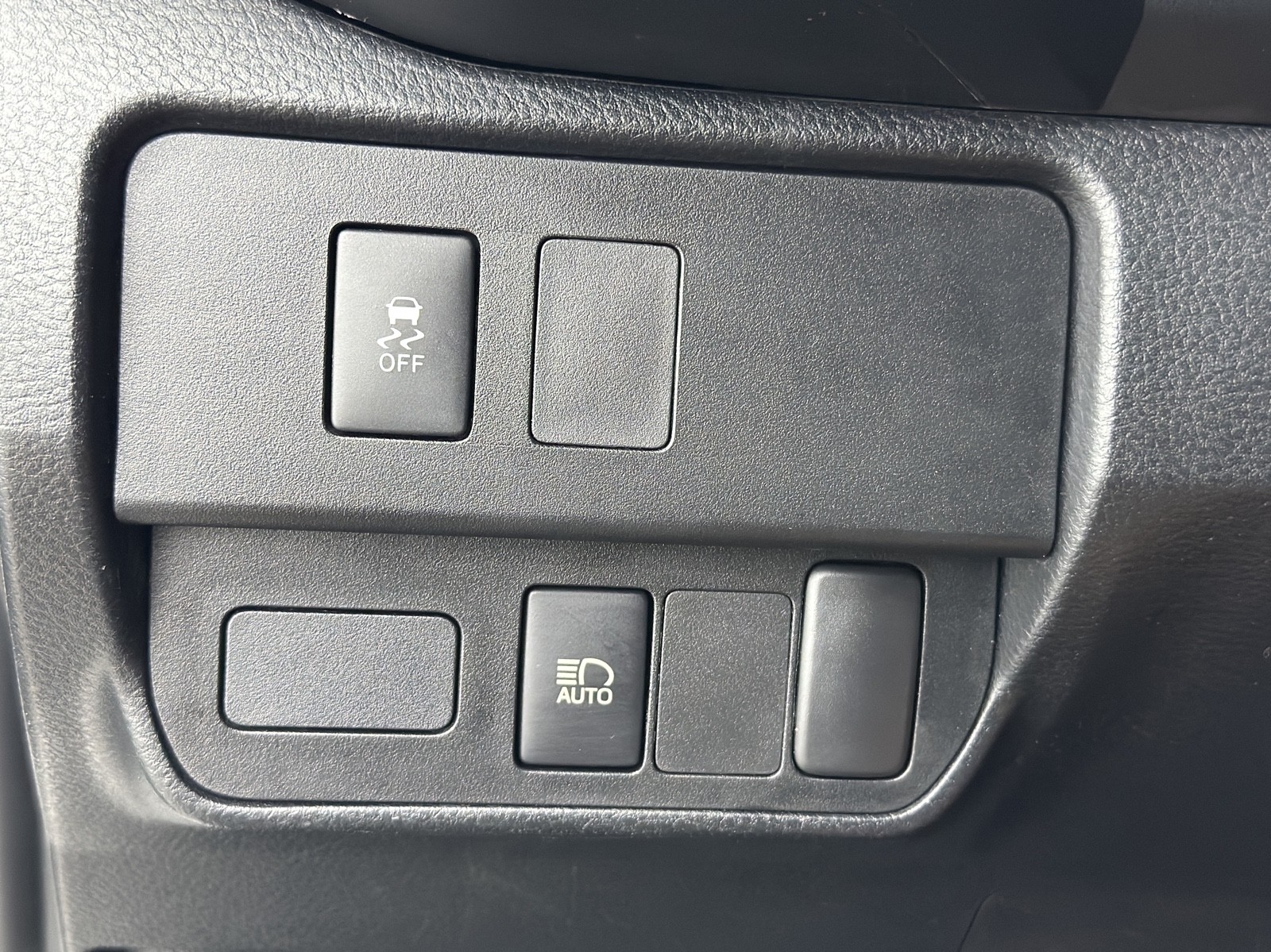 2020 Toyota Tacoma SR Access Cab photo 30