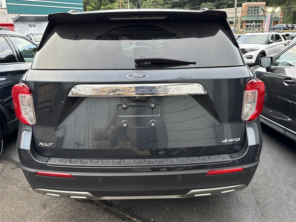 2022 Ford Explorer XLT photo 4