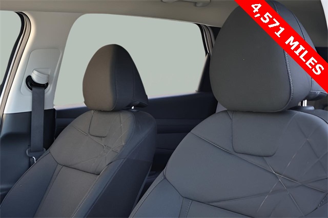 2025 Hyundai Tucson SE photo 4