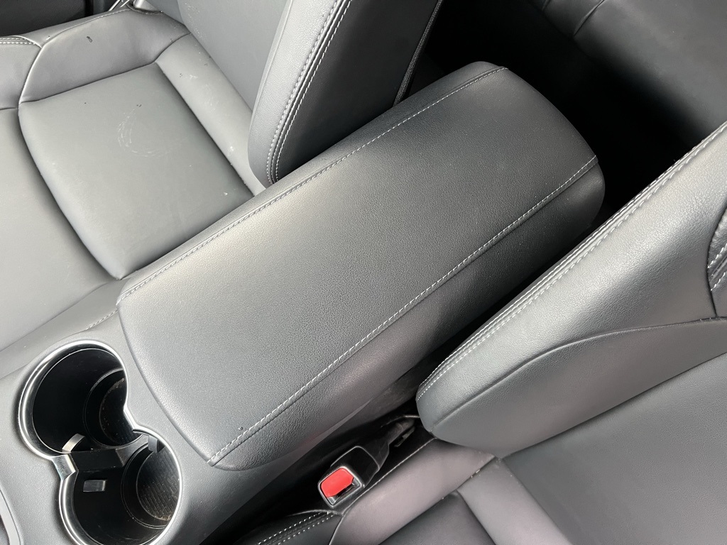2022 Toyota Venza XLE photo 23