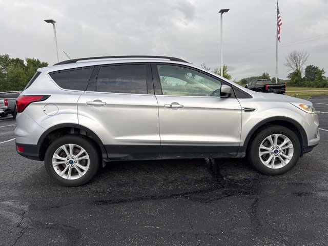 2019 Ford Escape SEL photo 2