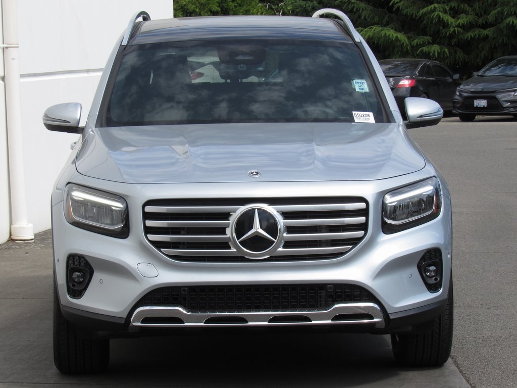 2025 Mercedes Benz GLB 250 4MATIC photo 3