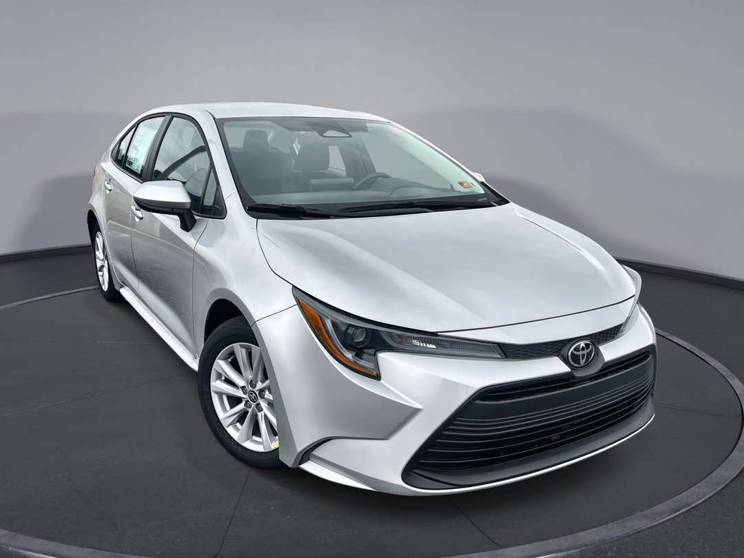 2026 Toyota Corolla LE's photo
