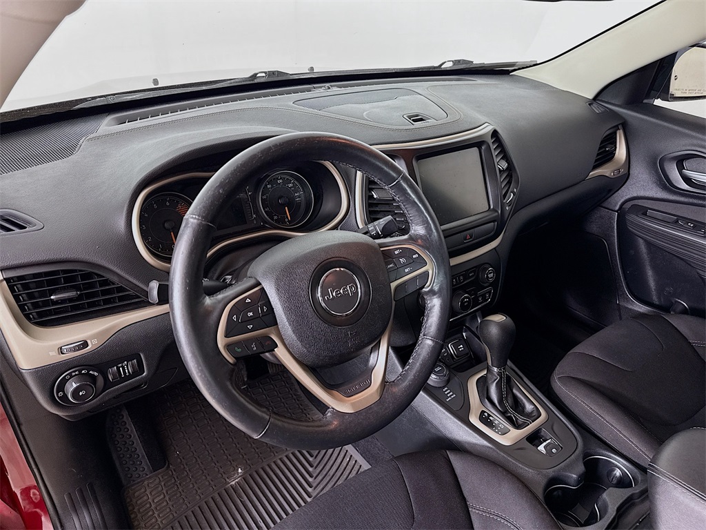 2016 Jeep Cherokee Latitude photo 12