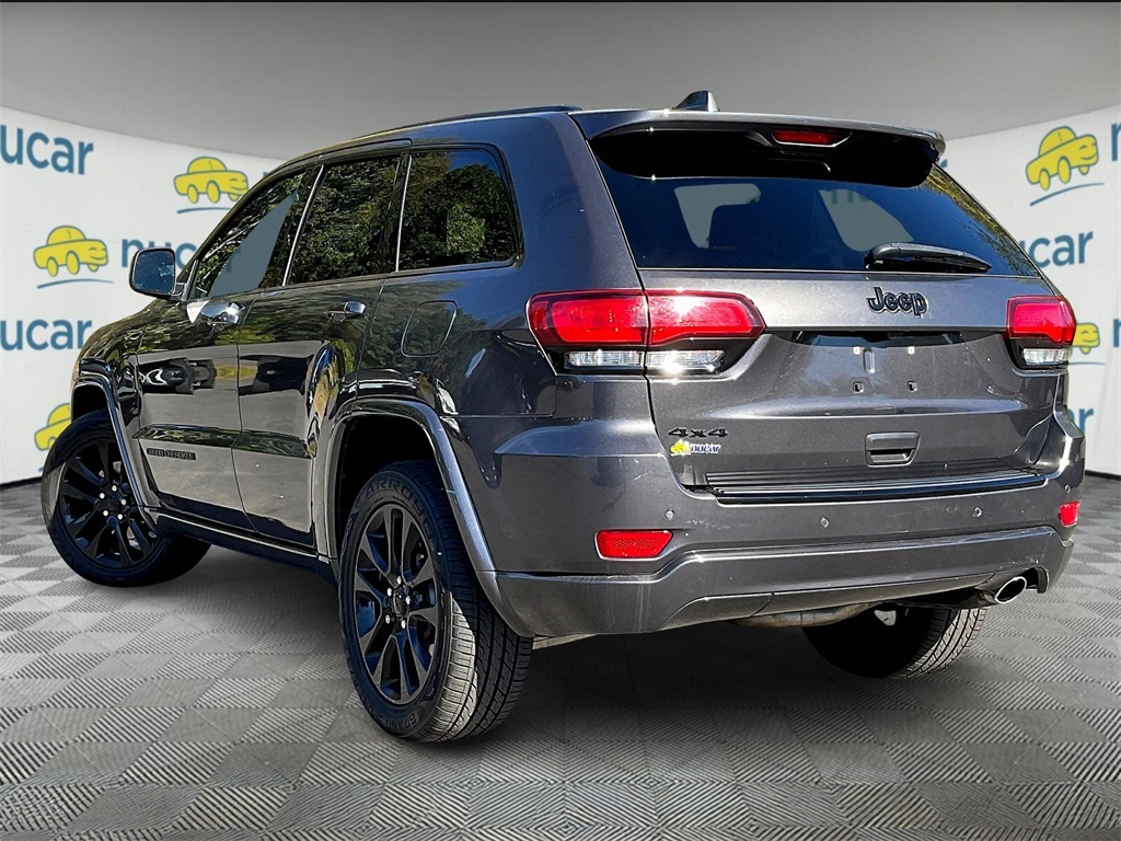 2018 Jeep Grand Cherokee Altitude photo 4