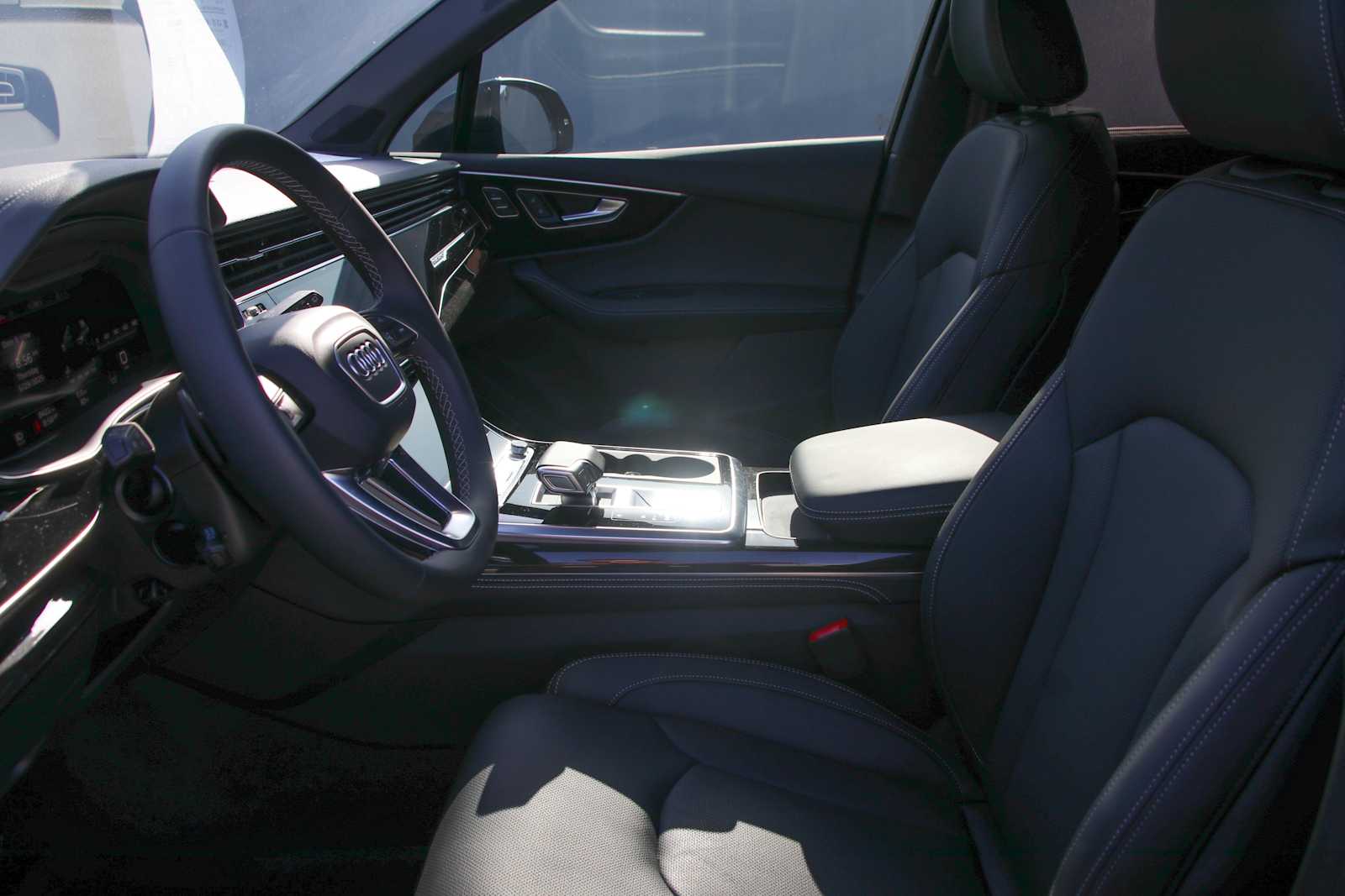 Certified Used 2025 Mythos Black Metallic Audi Prestige image 8