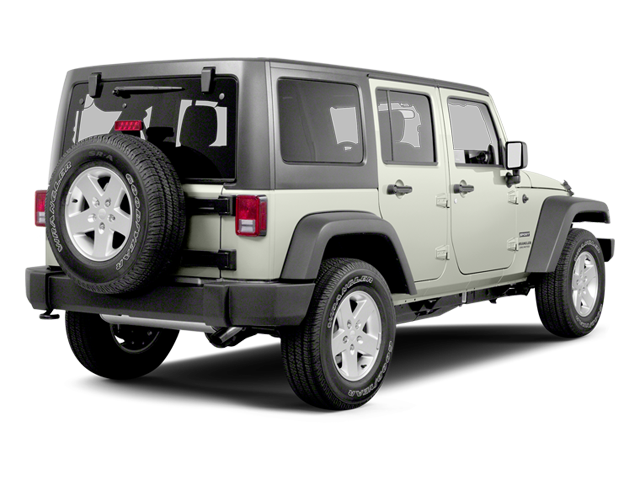 2013 Jeep Wrangler Unlimited Sahara photo 2