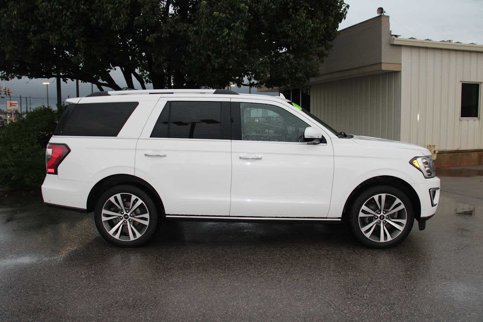 2021 Ford Expedition Limited photo 3