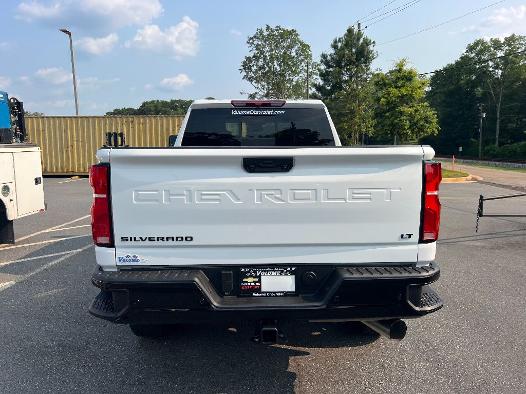 2025 Chevrolet Silverado 2500HD LT photo 5