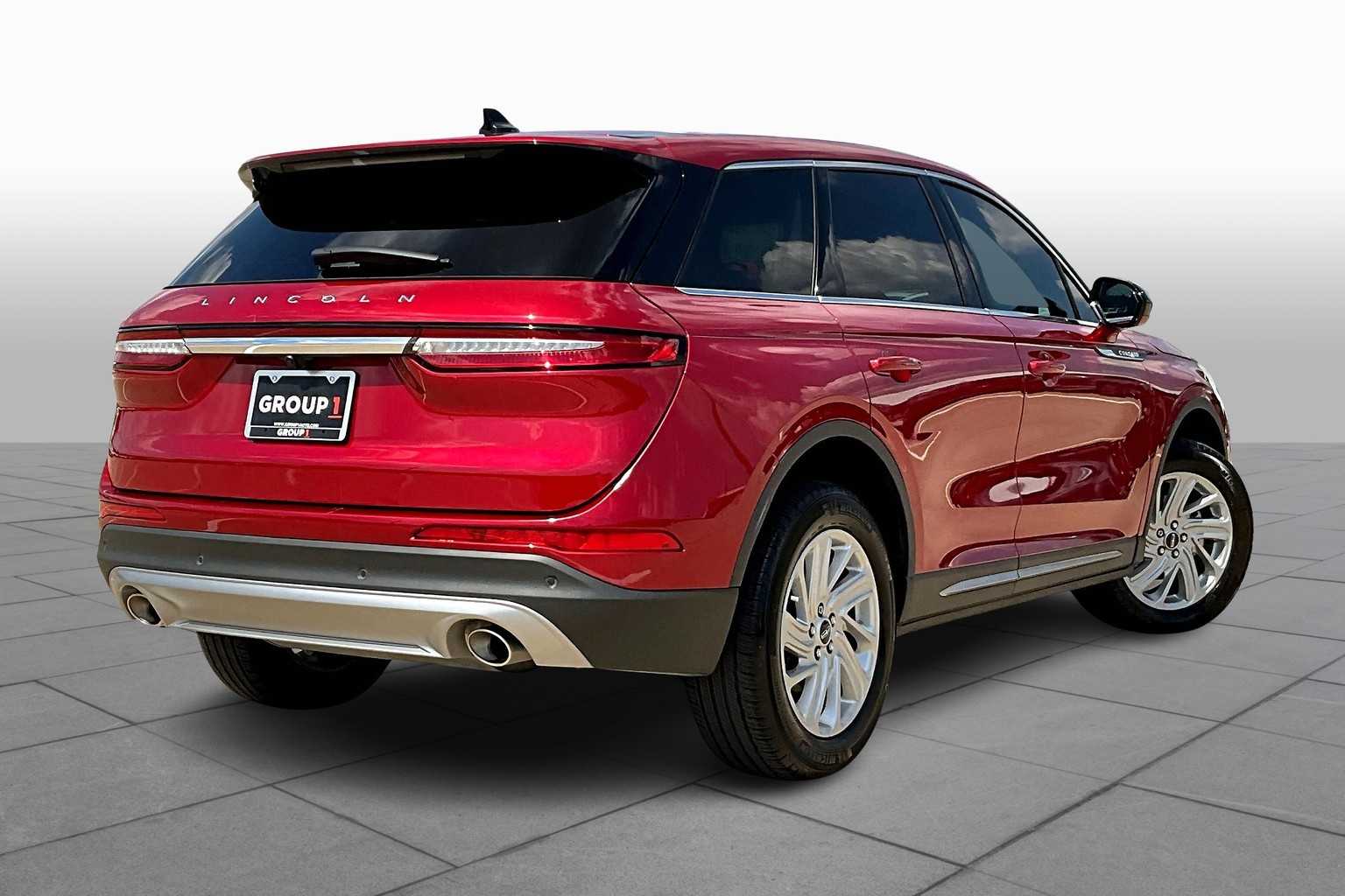 2024 Lincoln Corsair Premiere photo 11