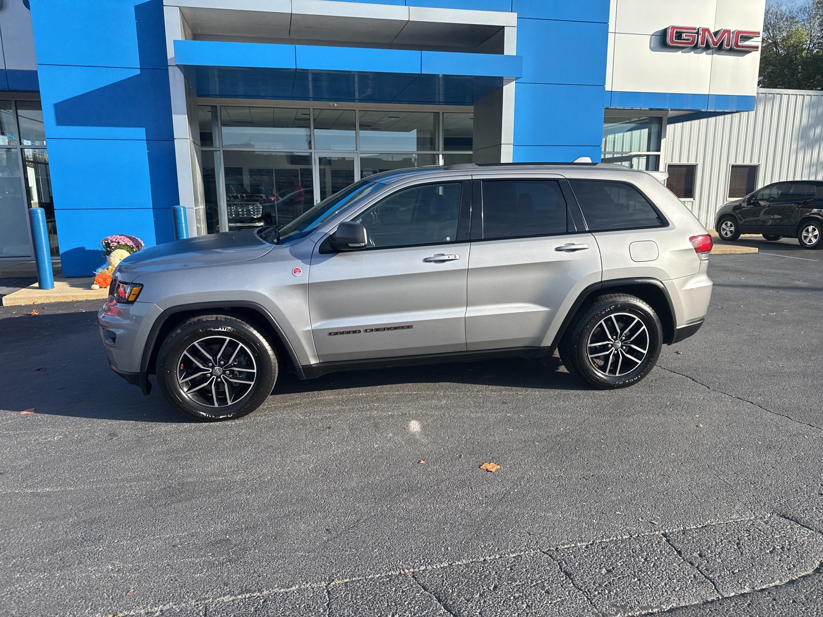 2018 Jeep Grand Cherokee Trailhawk photo 2