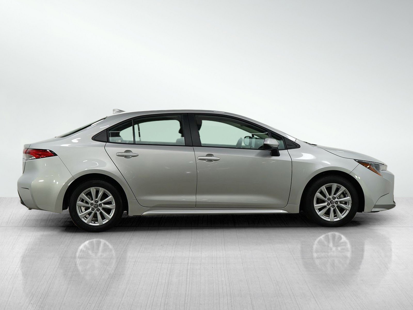 2024 Toyota Corolla LE photo 6