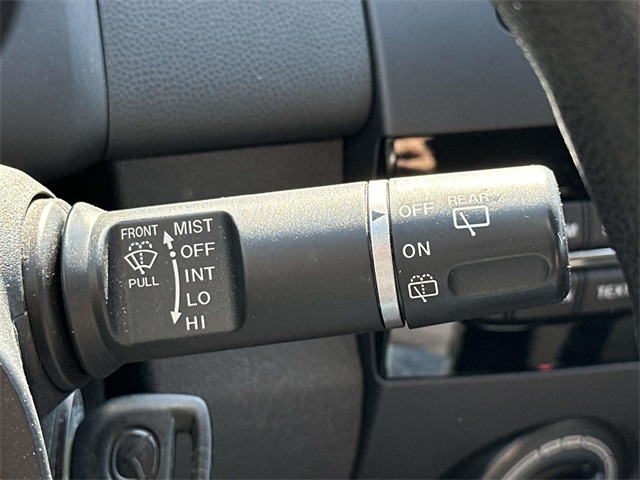 2012 Mazda Mazda2 Sport photo 22