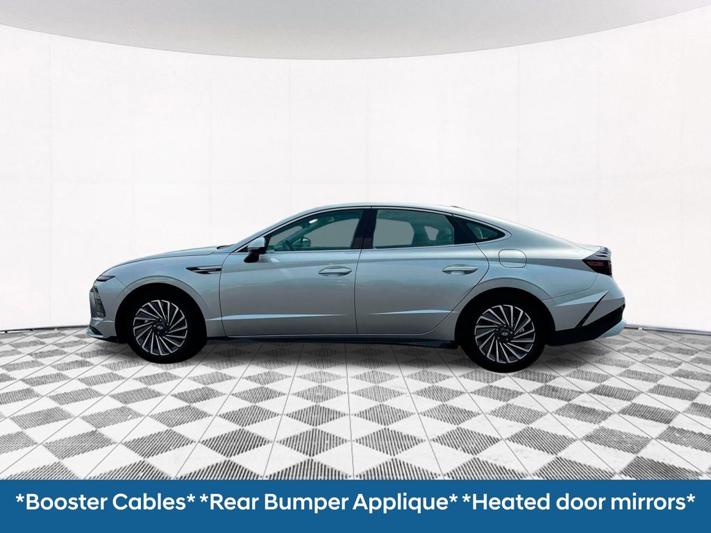 2025 Hyundai Sonata Hybrid SEL photo 3