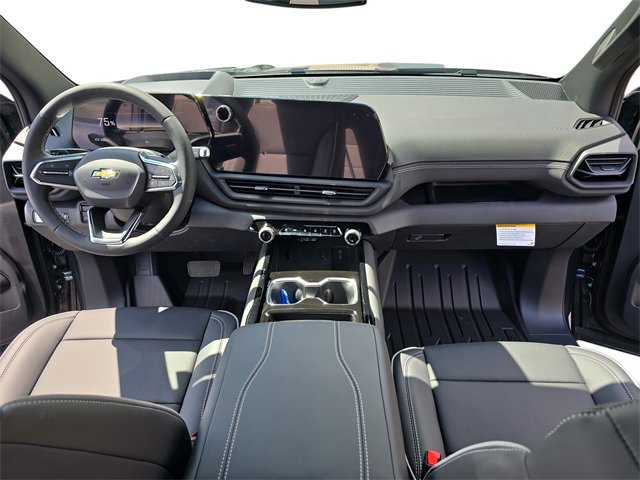 2025 Chevrolet Silverado EV LT photo 9