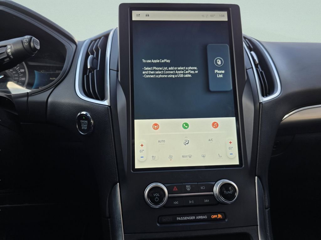 2022 Ford Edge Titanium photo 3