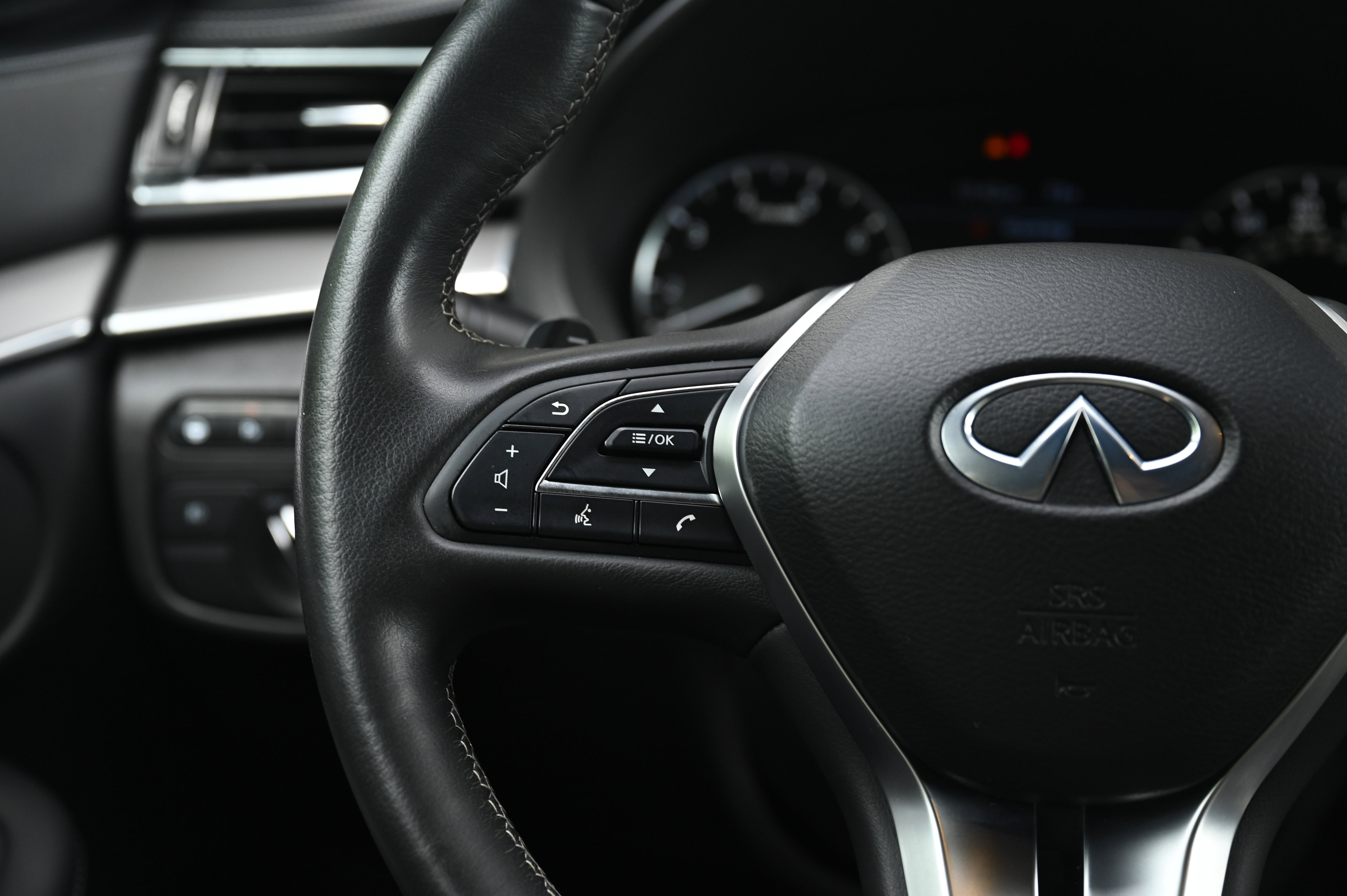2024 Infiniti QX55 Luxe photo 39