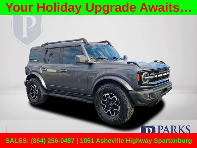 2022 Ford Bronco 4-Door Outer Banks's photo