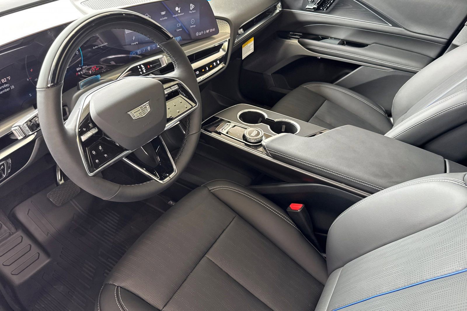 2026 Cadillac Lyriq Sport photo 9