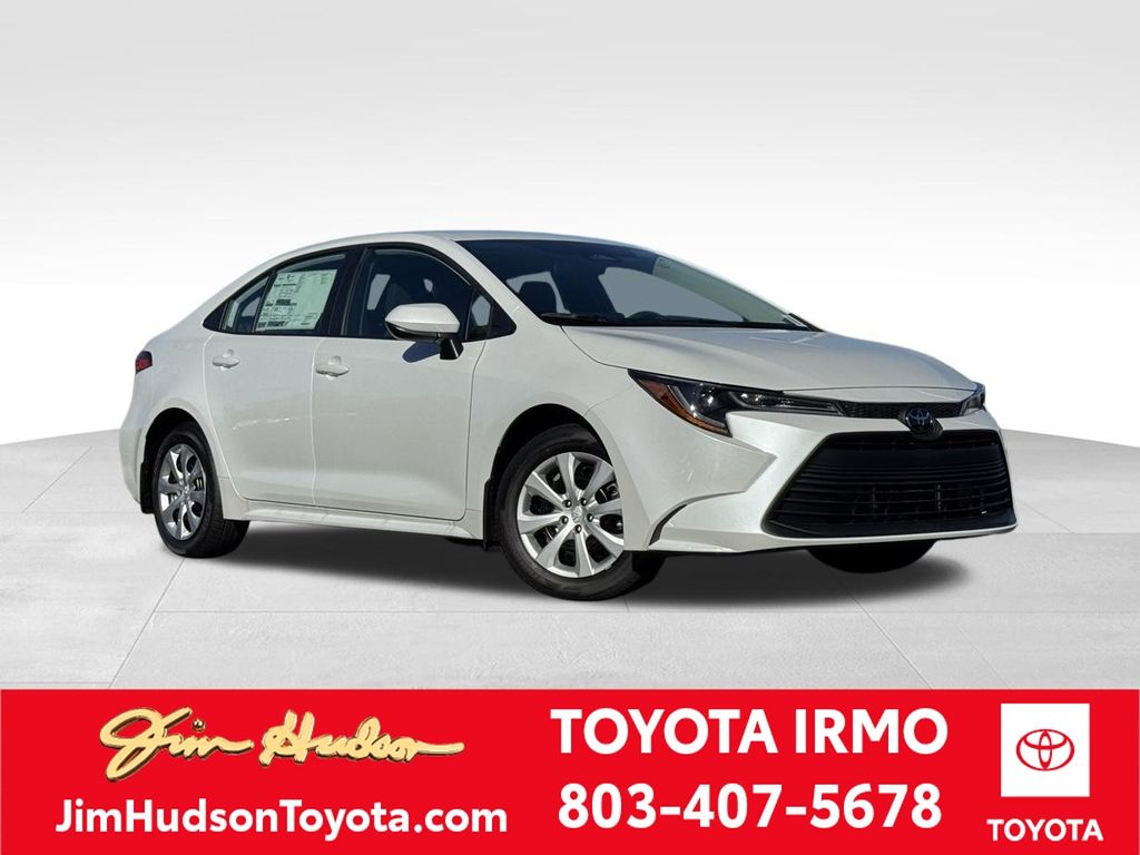 2026 Toyota Corolla LE's photo