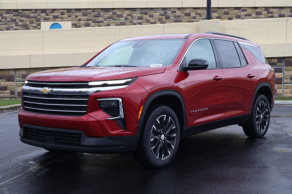 2026 Chevrolet Traverse LT's photo