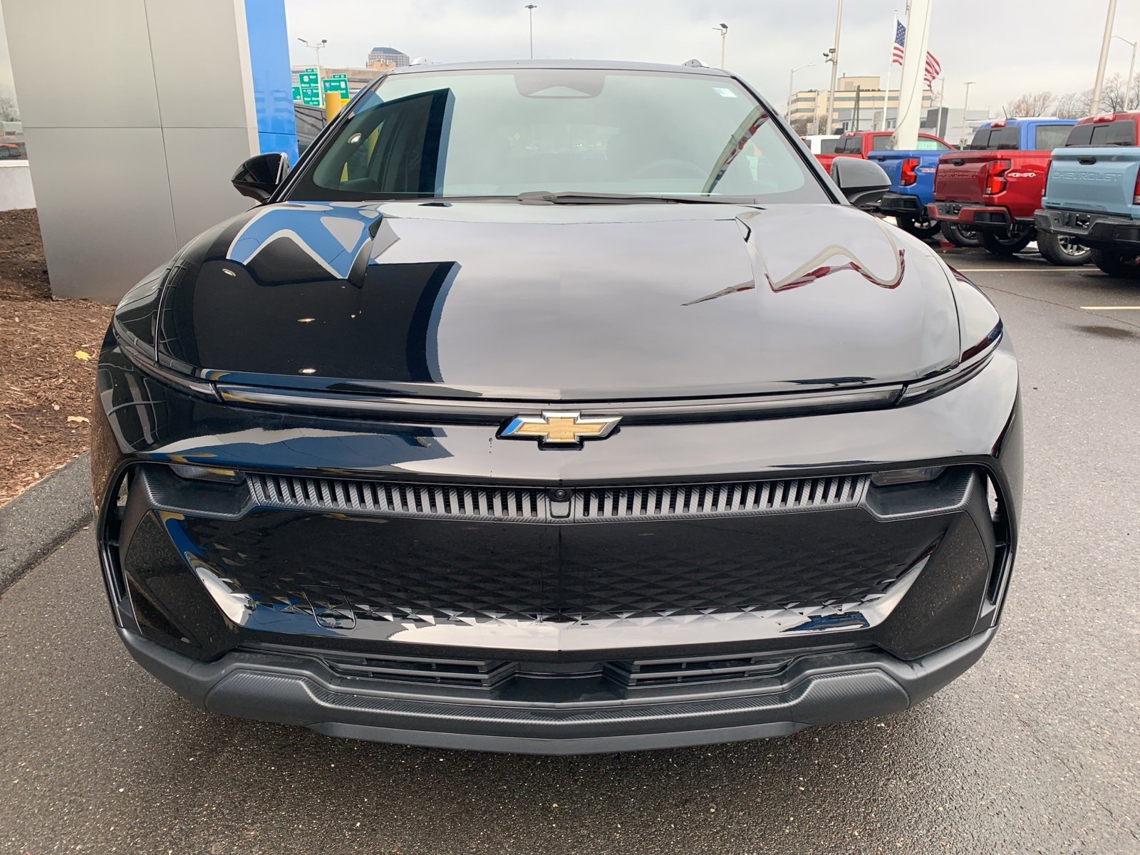 2026 Chevrolet Equinox EV LT photo 2