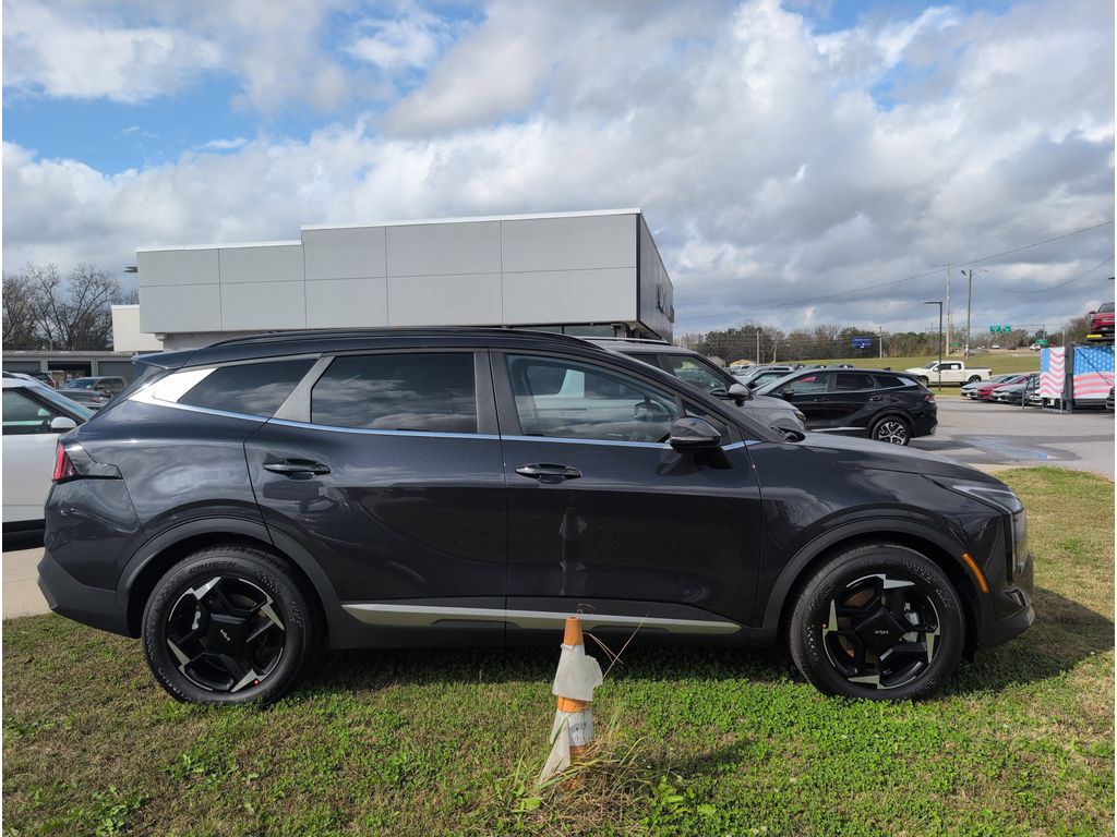 2026 Kia Sportage EX photo 4