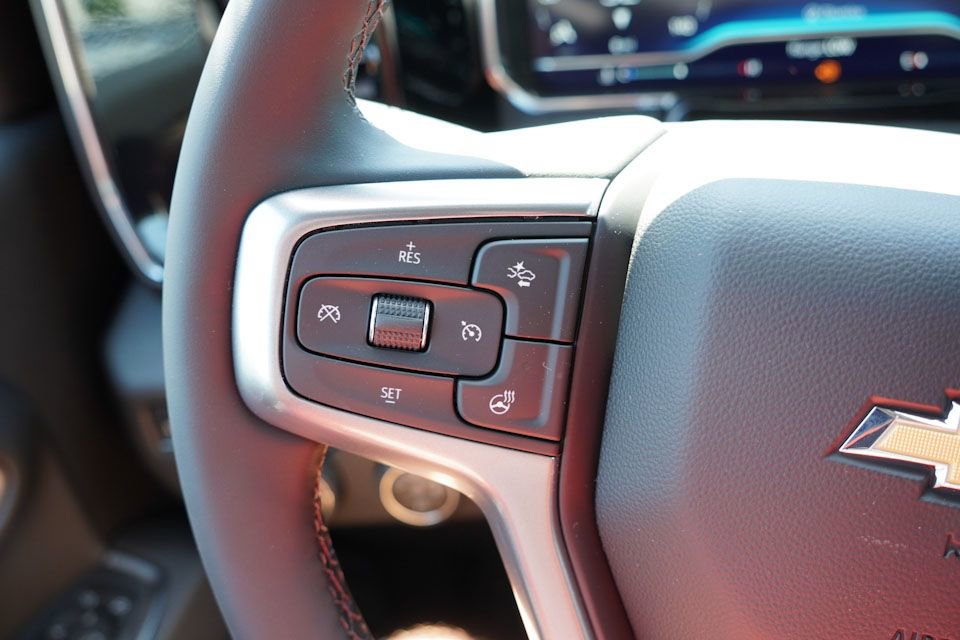 2025 Chevrolet Silverado 3500HD LT Z71 photo 15